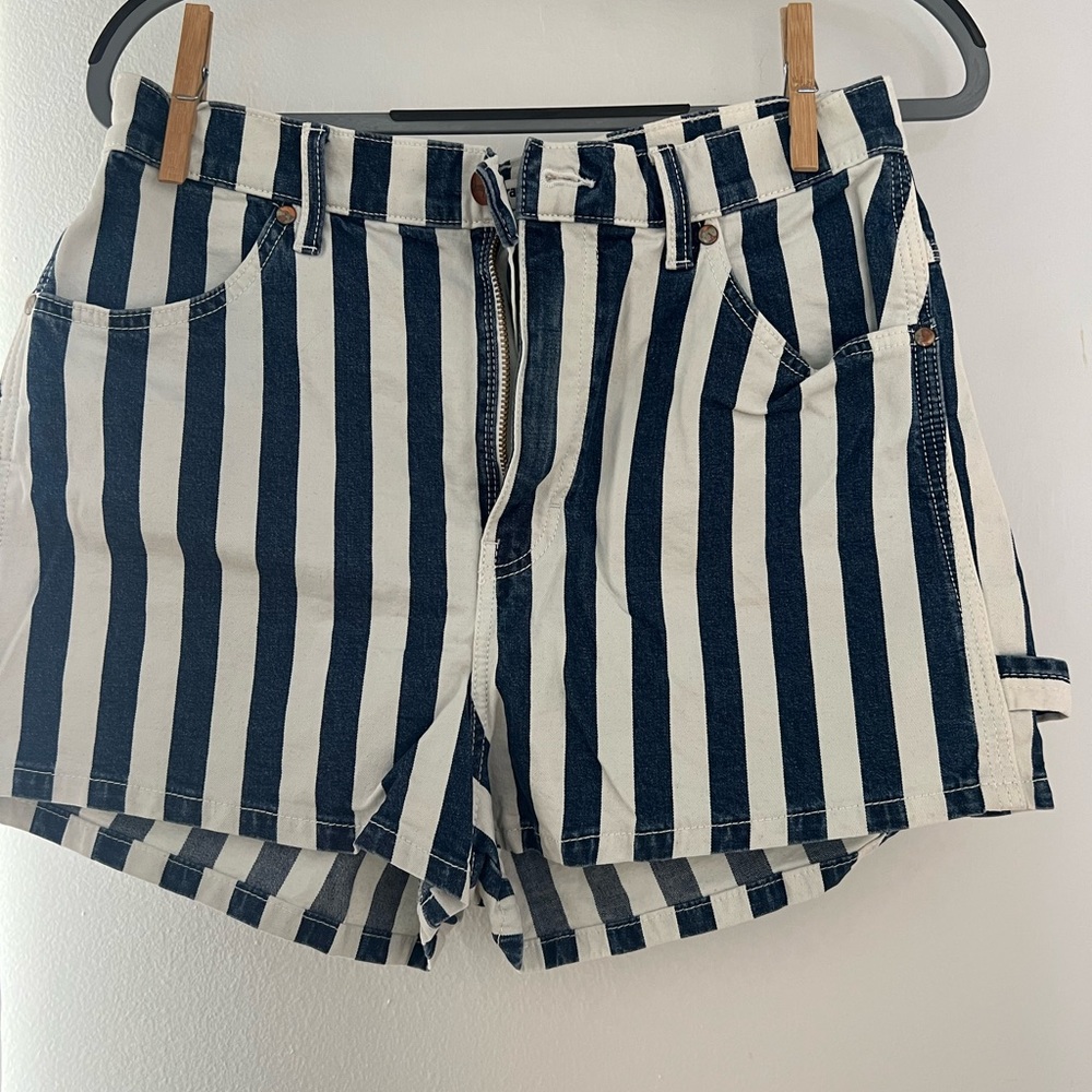 Wrangler High Rise striped print carpenter short